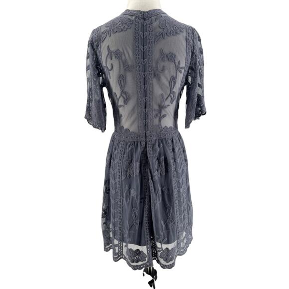 Socialite Women's Slate Gray Blue Lace Overlap Short Sleeve V-Neck Dress Medium - Picture 3 of 5